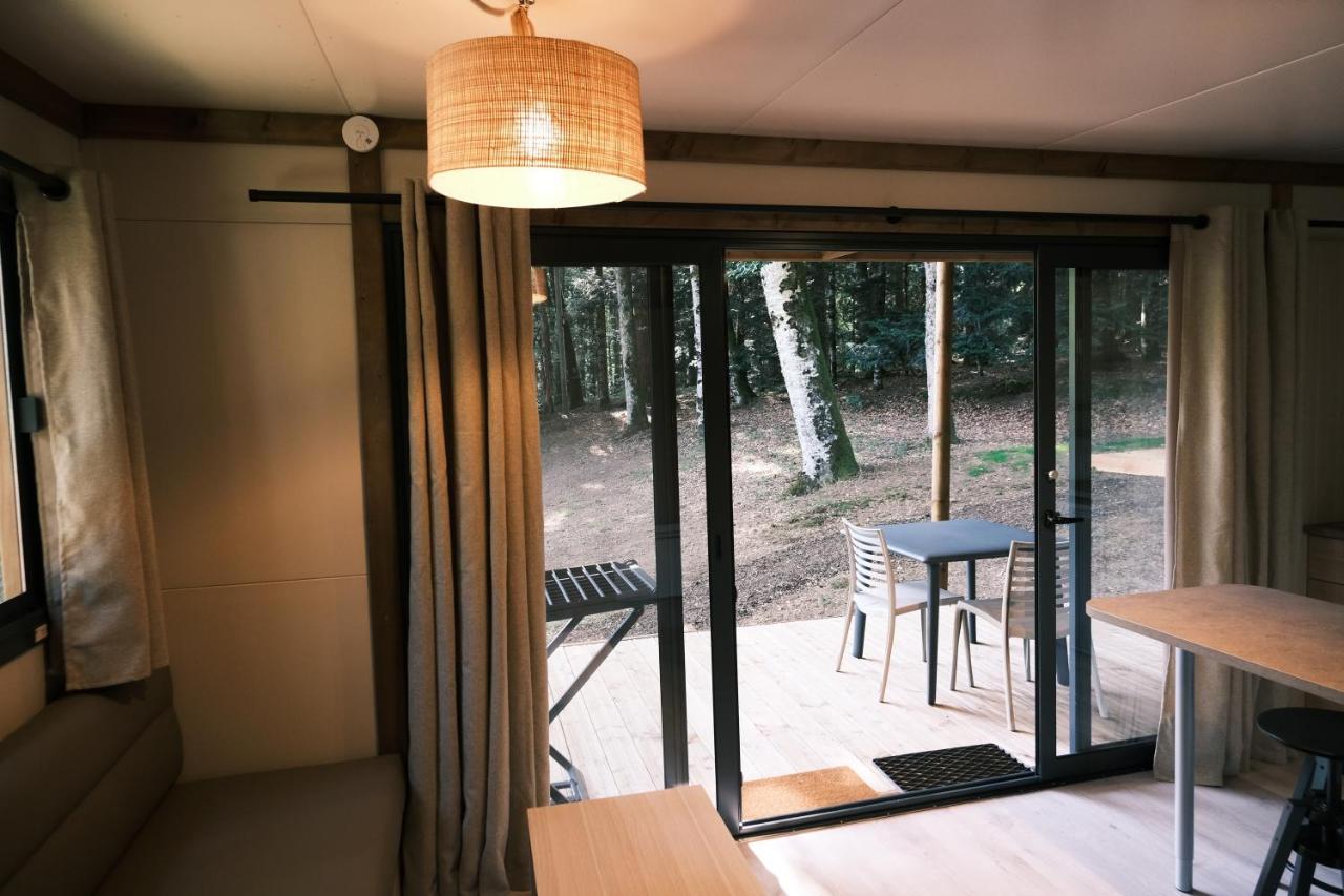 Lodge Avec Spa Privatif - Foret Et Lac Liginiac Kültér fotó