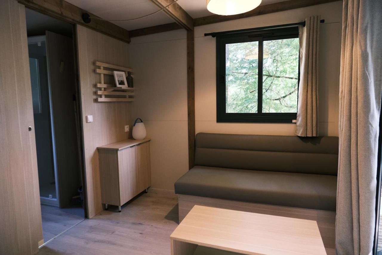 Lodge Avec Spa Privatif - Foret Et Lac Liginiac Kültér fotó