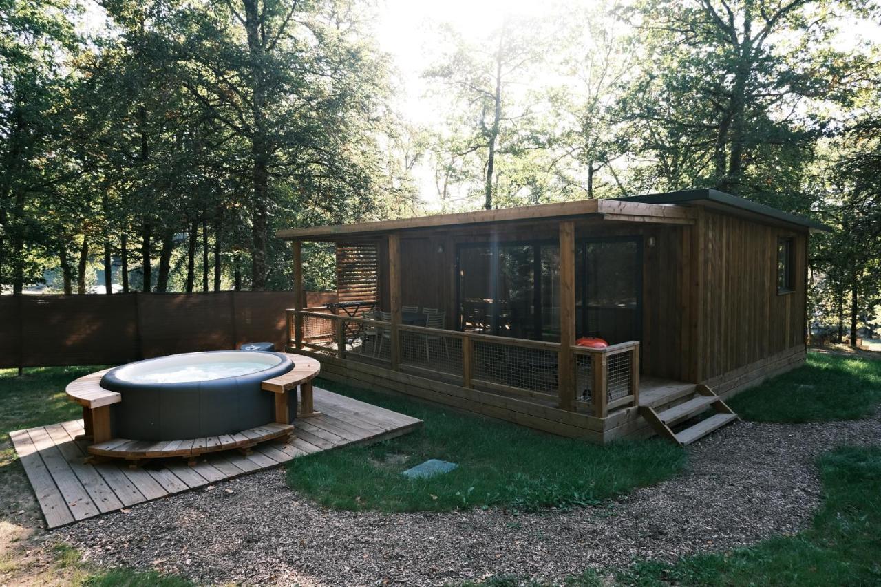 Lodge Avec Spa Privatif - Foret Et Lac Liginiac Kültér fotó