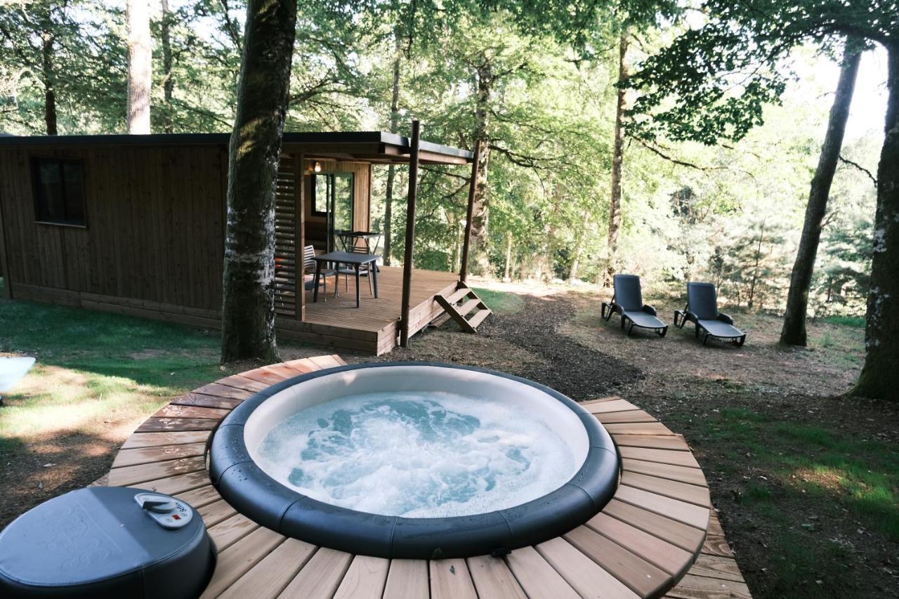 Lodge Avec Spa Privatif - Foret Et Lac Liginiac Kültér fotó